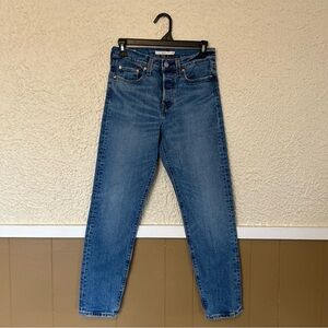 Women’s Levi Wedgie Jeans